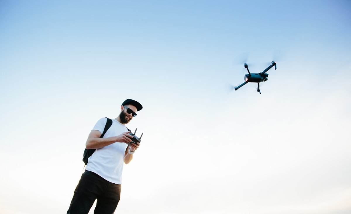 Piloto de drones con cámara