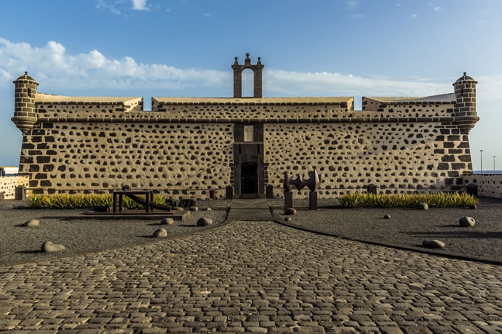 Castillo de San José y Museo Internacional de Arte Contemporáneo de Lanzarote